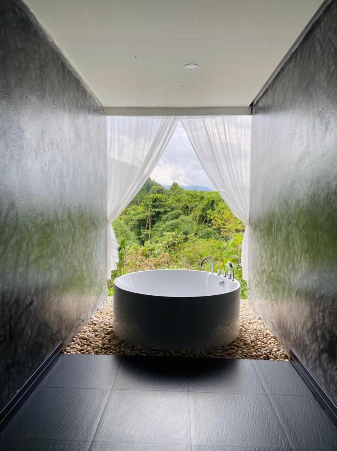 Hotel Tanoshi Glamping In Khao Sok Khao Sok National Park Exterior foto
