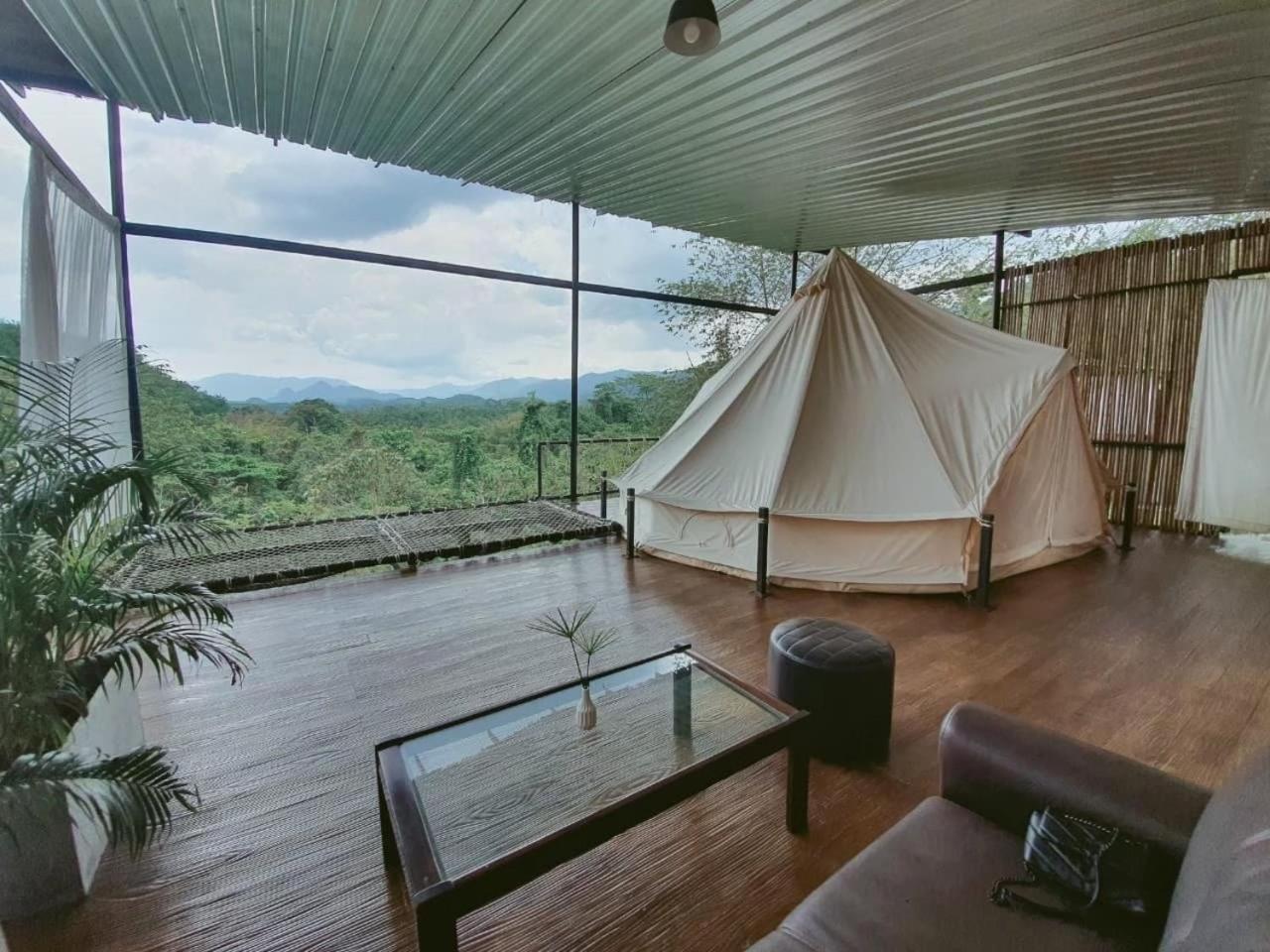 Hotel Tanoshi Glamping In Khao Sok Khao Sok National Park Exterior foto